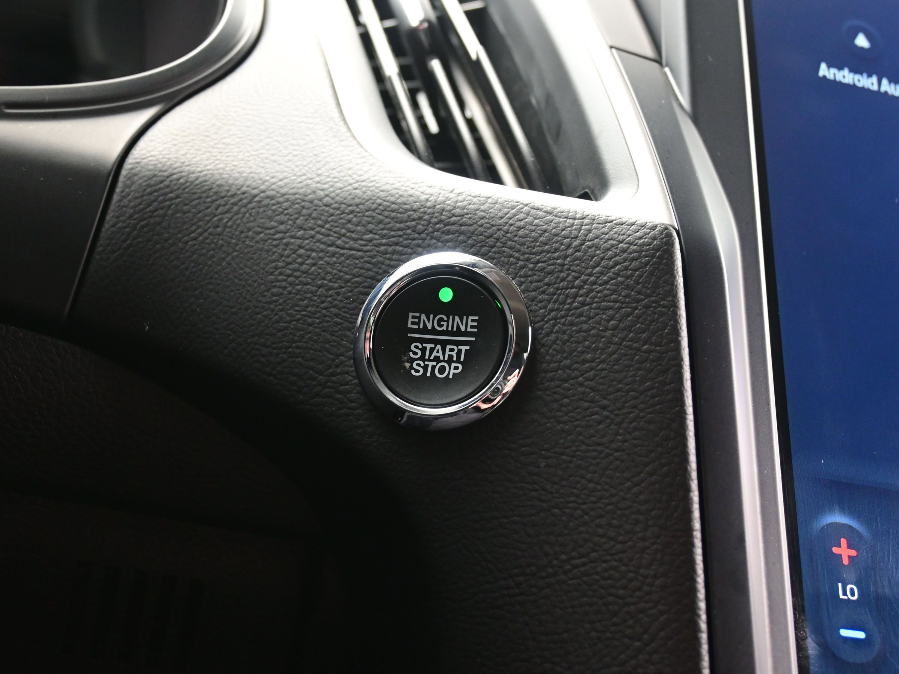 Used 2022 Ford Edge SEL image 22