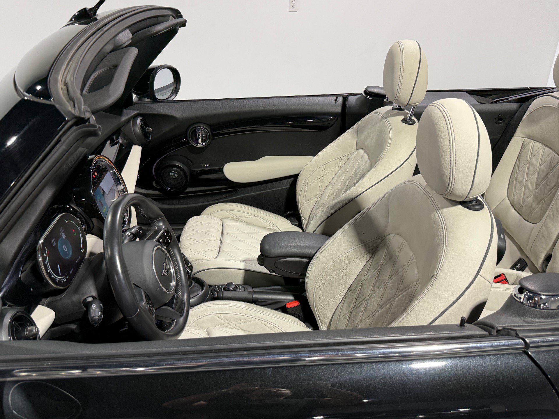 Used 2024 MINI Cooper S FWD image 24