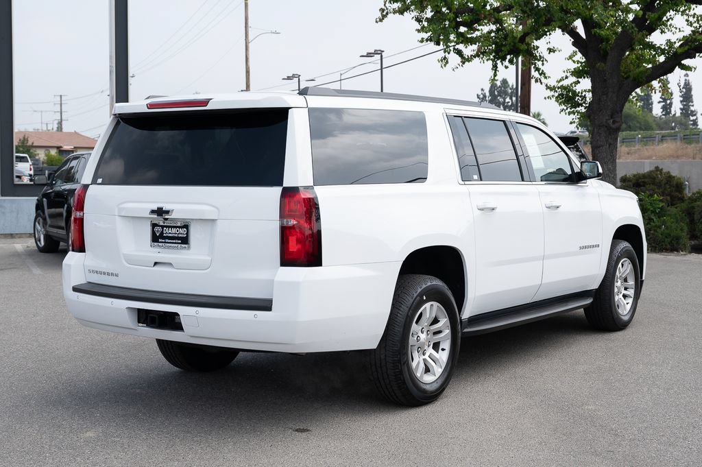 Used 2018 Chevrolet Suburban LS RWD image 4