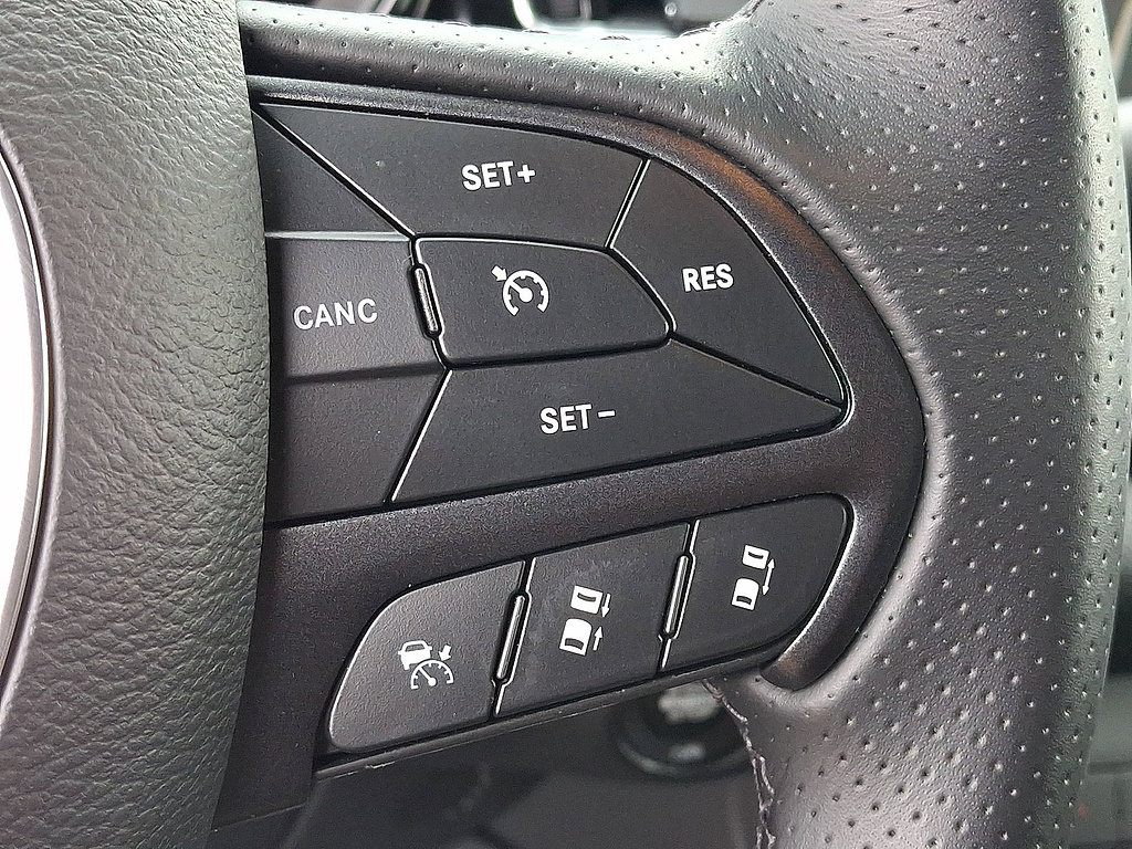 Used 2025 Dodge Durango AWD w/ Technology Group image 24