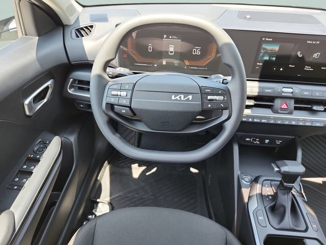 New 2026 Kia K4 FWD image 15