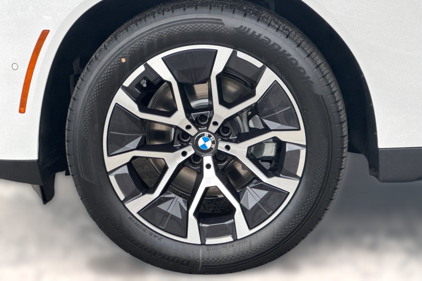 Used 2026 BMW X3 xDrive30i w/ Premium Package AWD/4WD image 12