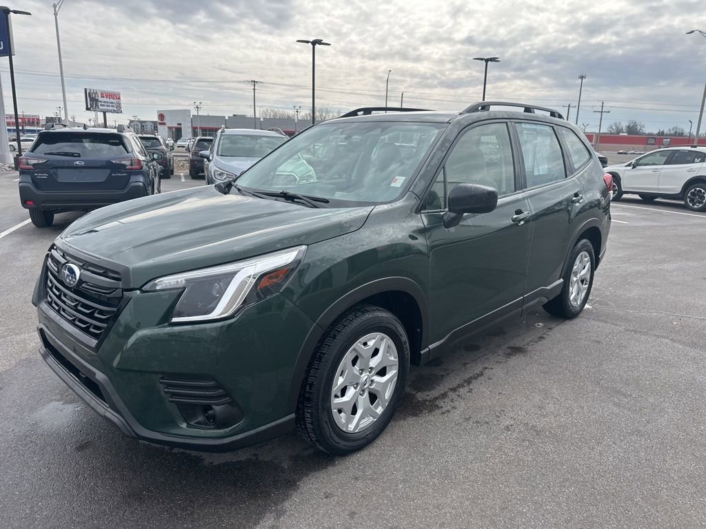 Used 2023 Subaru Forester image 3