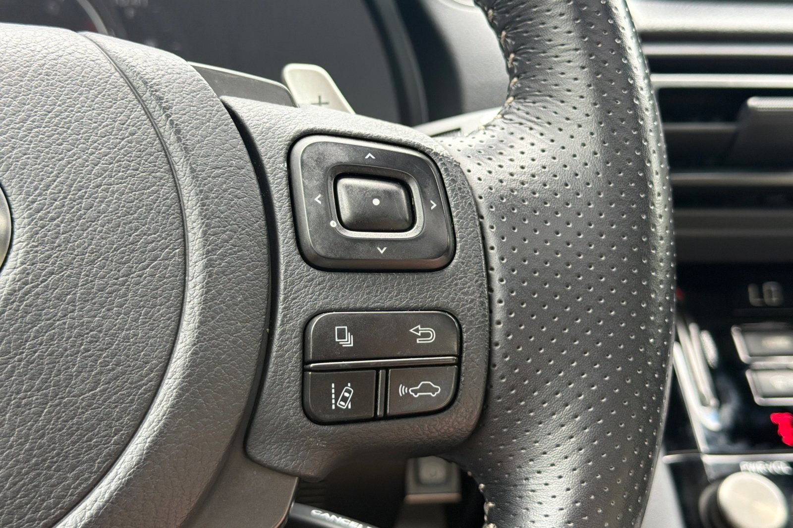 Certified 2023 Lexus IS 350 F Sport RWD image 30