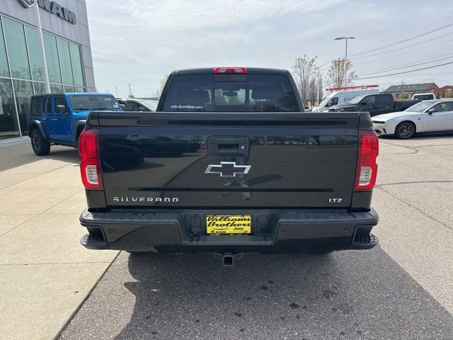 Used 2017 Chevrolet Silverado 1500 LTZ Z71 w/ Midnight Edition AWD/4WD image 6