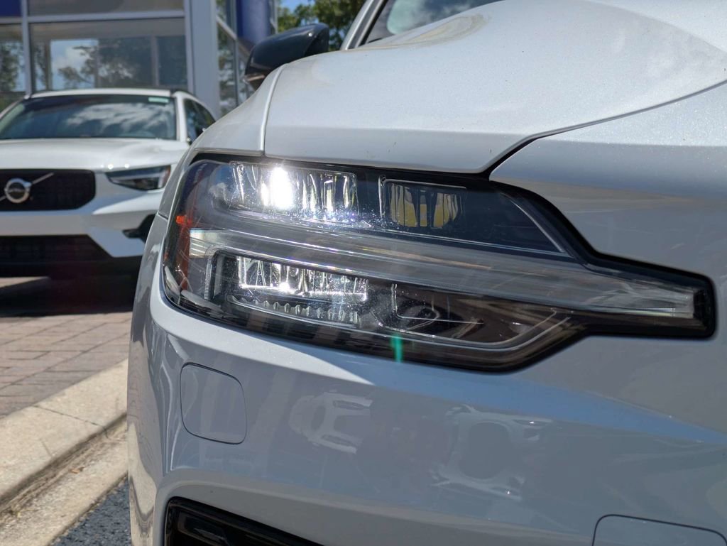 Certified 2024 Volvo S60 T8 Plus w/ Climate Package AWD/4WD image 10