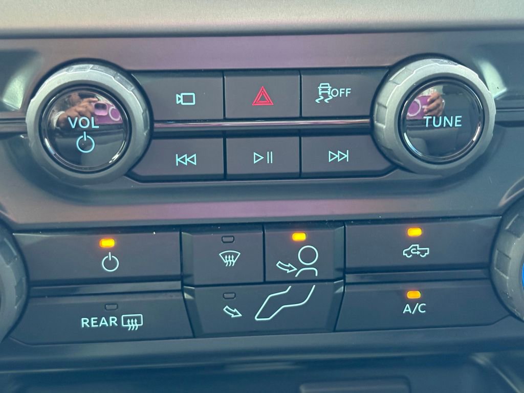 Used 2025 Ford F150 XL w/ Equipment Group 103A High AWD/4WD image 26