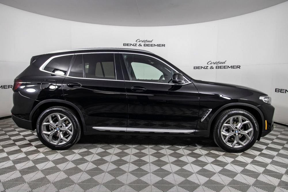 Used 2024 BMW X3 sDrive30i w/ Convenience Package RWD image 3