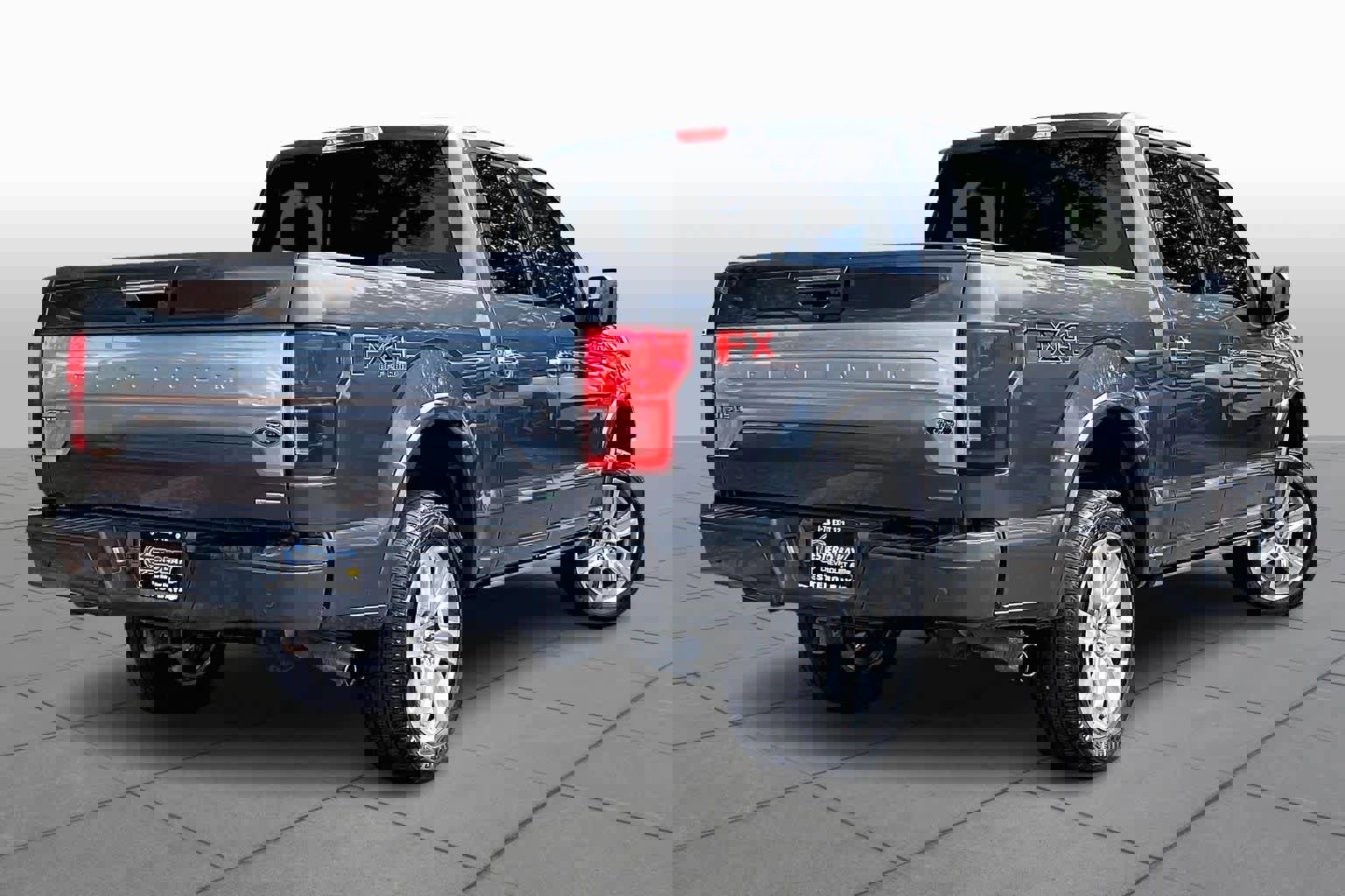 Used 2019 Ford F150 Platinum w/ Equipment Group 701A Luxury image 13