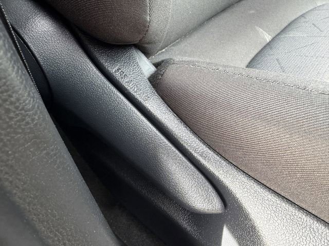 Used 2025 Toyota RAV4 XLE image 28