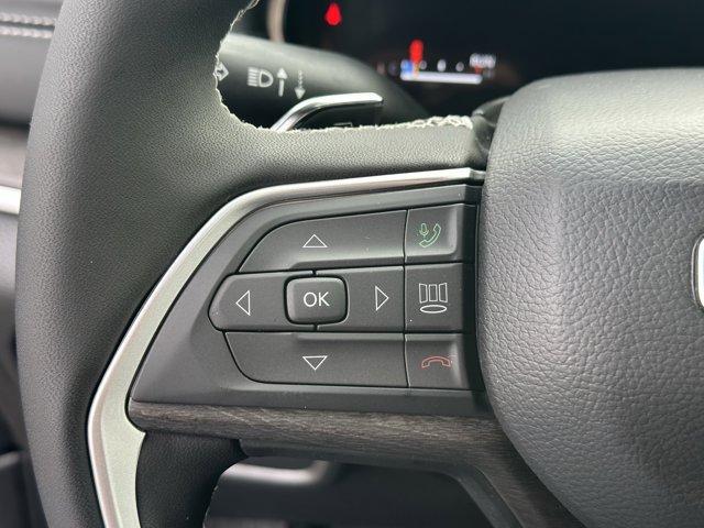 New 2026 Jeep Grand Cherokee Limited w/ Luxury Tech Group II RWD image 27