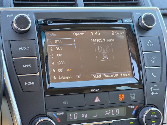 Used 2016 Toyota Camry XLE FWD image 9