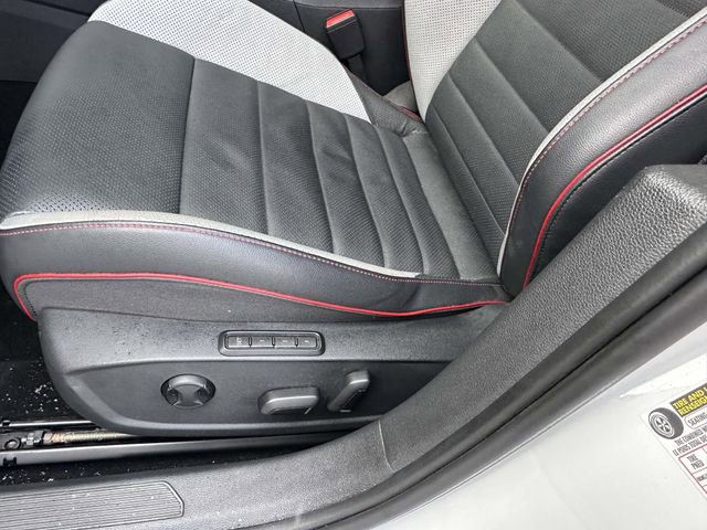 Used 2022 Volkswagen GTI Autobahn image 22