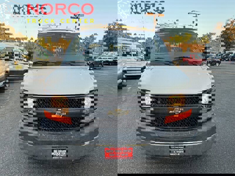 Used 2014 Chevrolet Express 2500 image 5