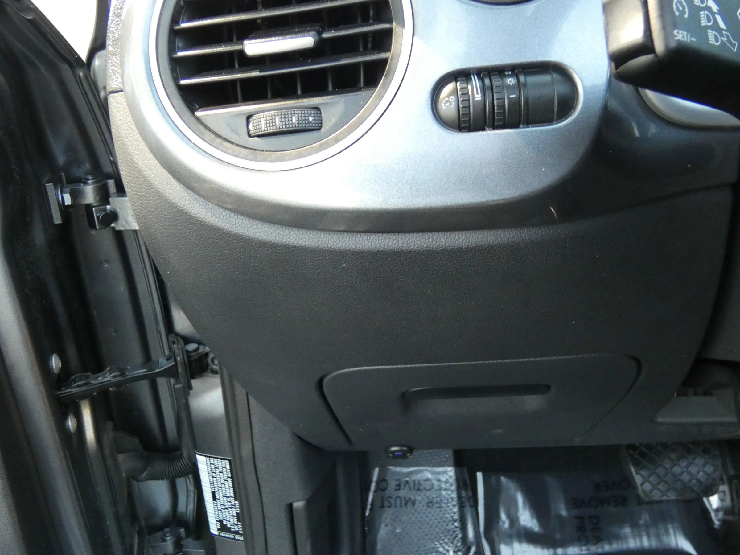 Used 2018 Volkswagen Beetle 2.0T S image 55