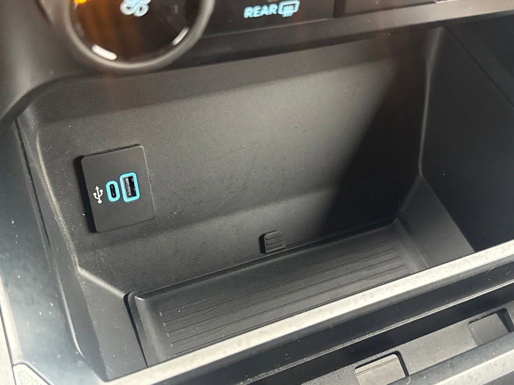 Used 2025 Ford F350 XLT image 47