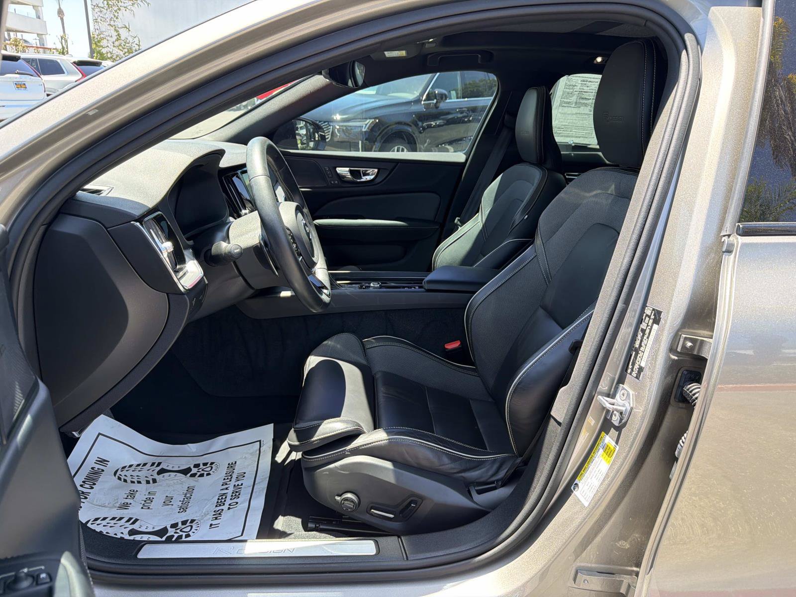 Used 2019 Volvo S60 T5 R-Design FWD image 18