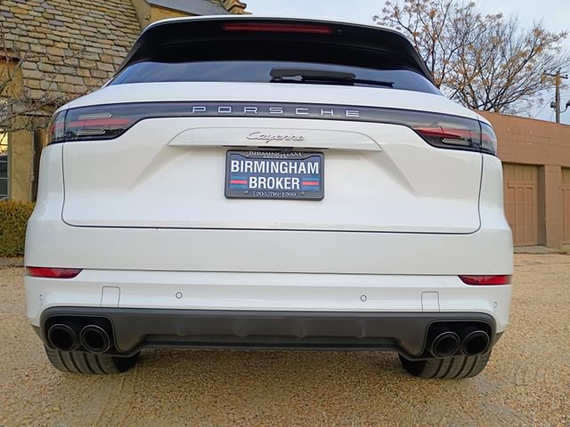 Used 2020 Porsche Cayenne image 11