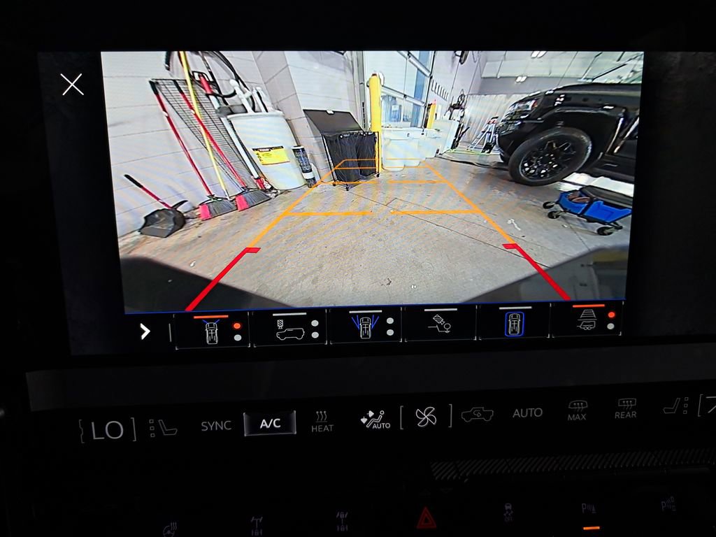 New 2025 GMC Hummer EV 2X image 22