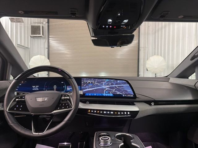 Certified 2025 Cadillac Optiq Luxury 1 w/ LPO, Floor Liner Package image 35