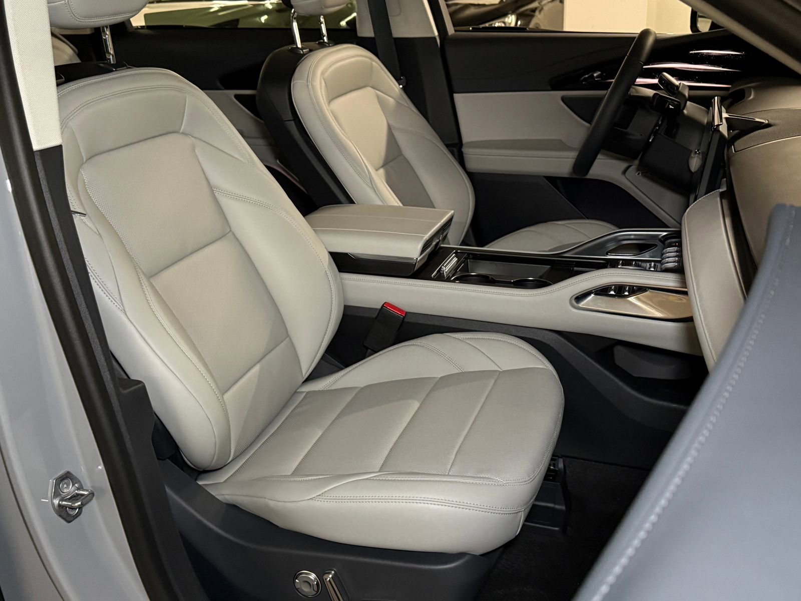 New 2026 Lincoln Nautilus Premier w/ Equipment Group 102A image 13