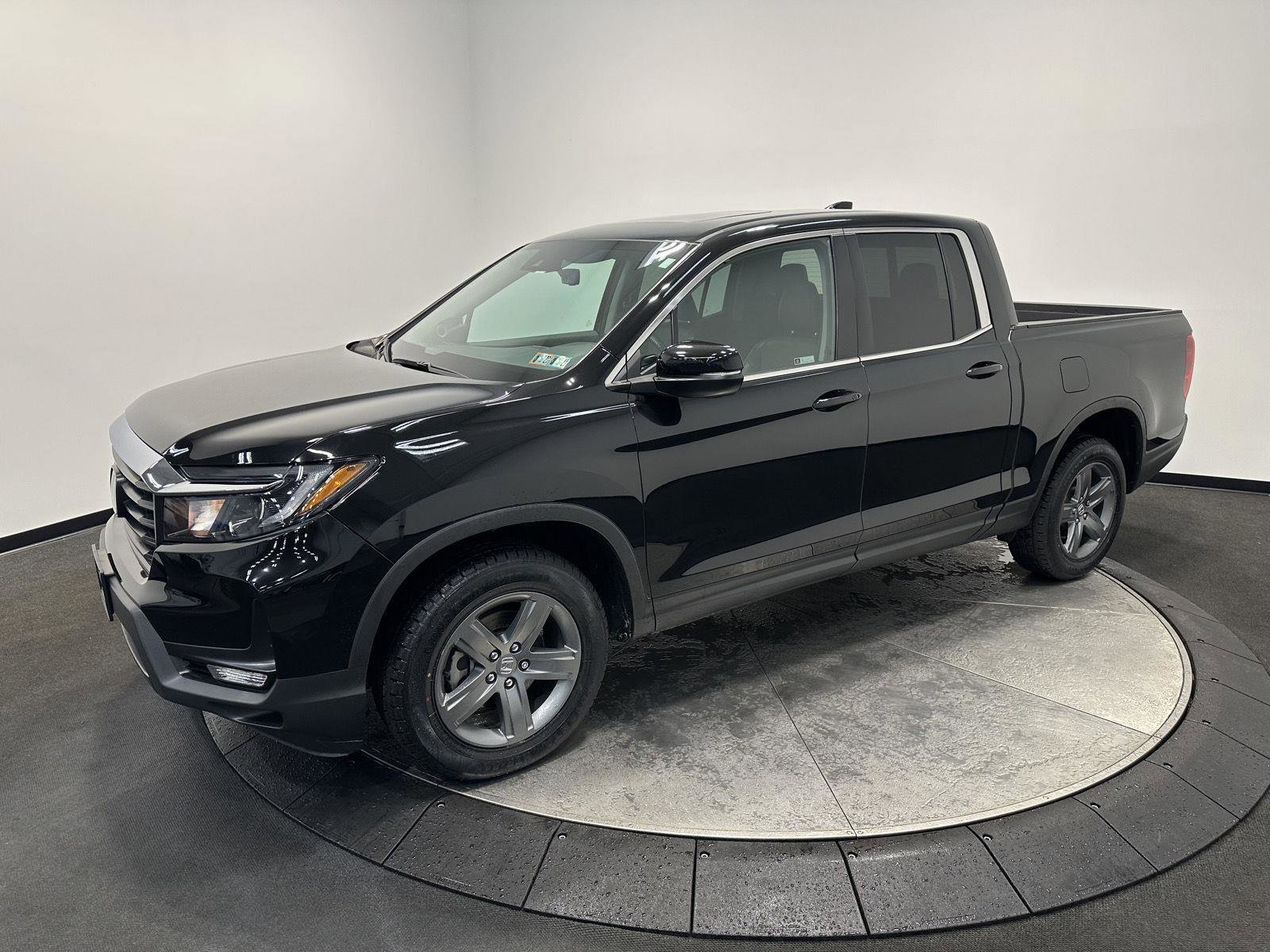 Certified 2023 Honda Ridgeline RTL image 4