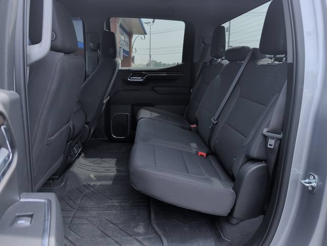 Used 2023 Chevrolet Silverado 1500 LT AWD/4WD image 23