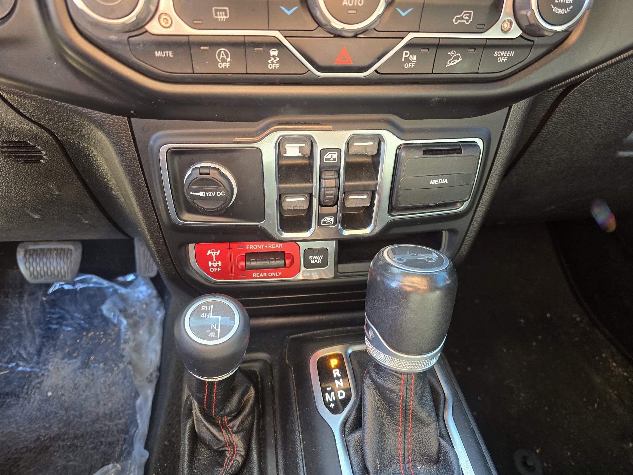 Used 2020 Jeep Wrangler Unlimited Rubicon AWD/4WD image 22