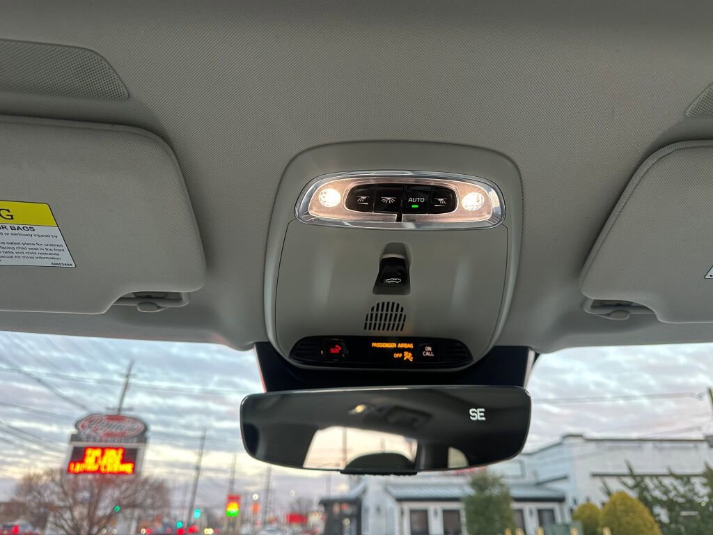 Used 2021 Volvo XC90 T6 Momentum image 19