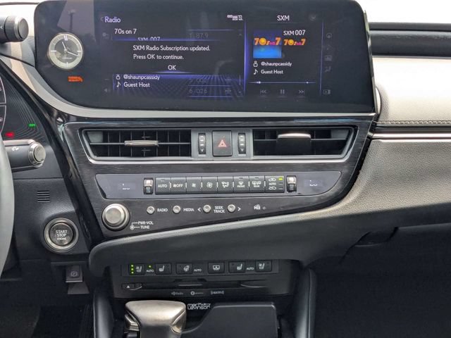 Used 2022 Lexus ES 350 Ultra Luxury w/ Accessory Package 2 FWD image 17