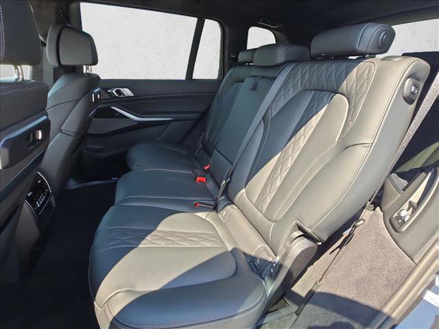 New 2026 BMW X7 M60i w/ Climate Comfort Package AWD/4WD image 15