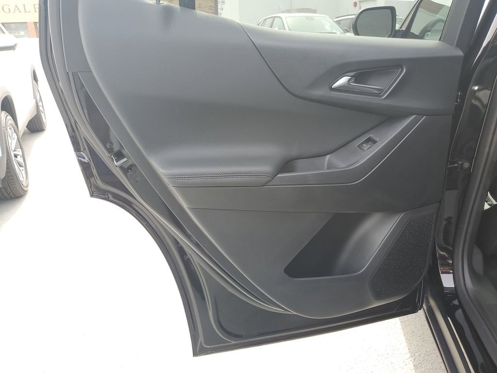 New 2026 Chevrolet Equinox LT w/ Convenience Package II image 5