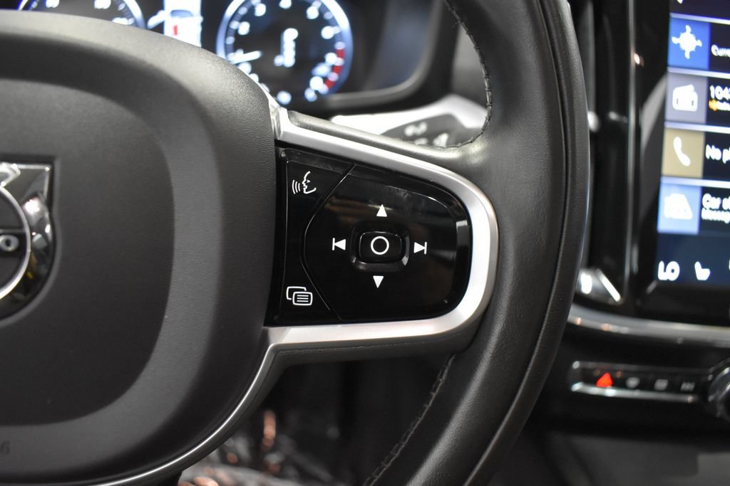 Used 2020 Volvo S60 T6 Momentum AWD/4WD image 27