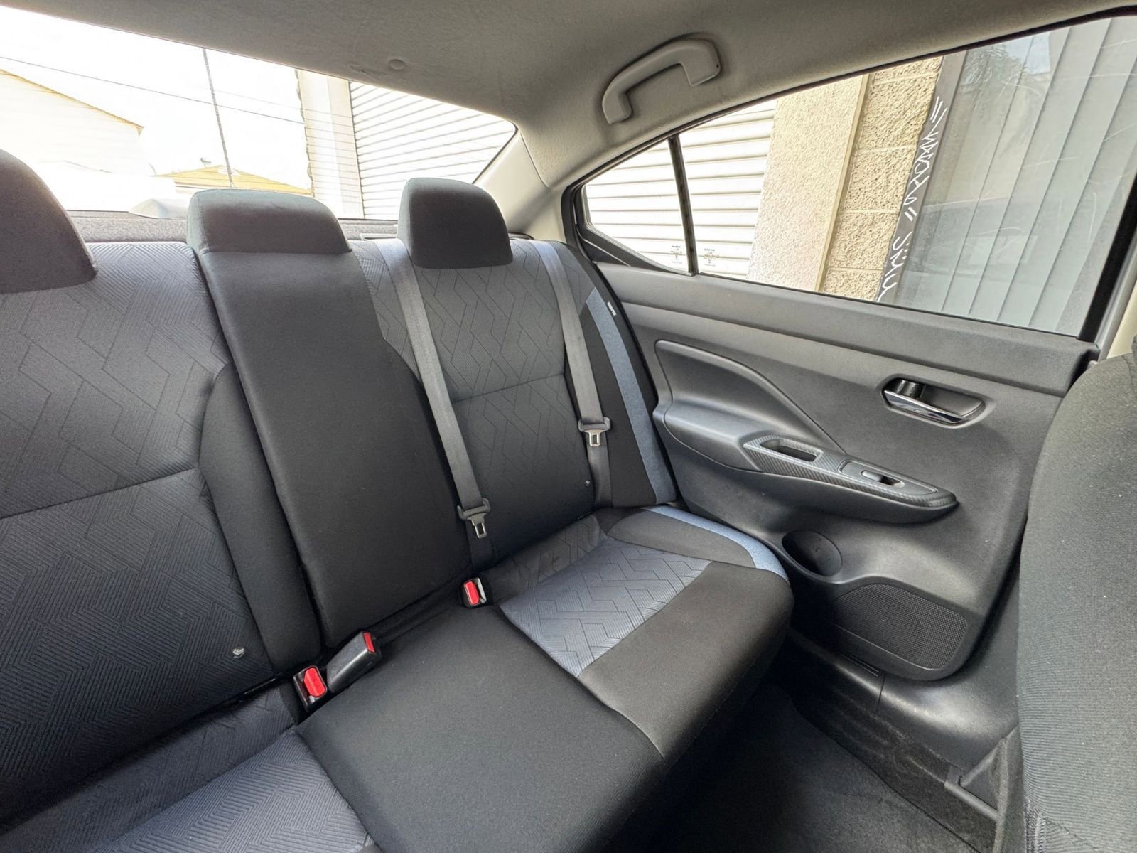 Used 2025 Nissan Versa SV image 36