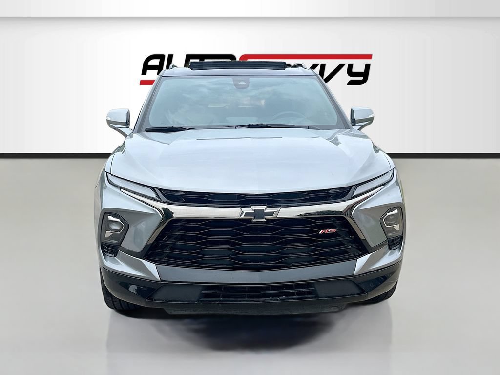 Used 2023 Chevrolet Blazer RS w/ Driver Confidence II Package FWD image 2