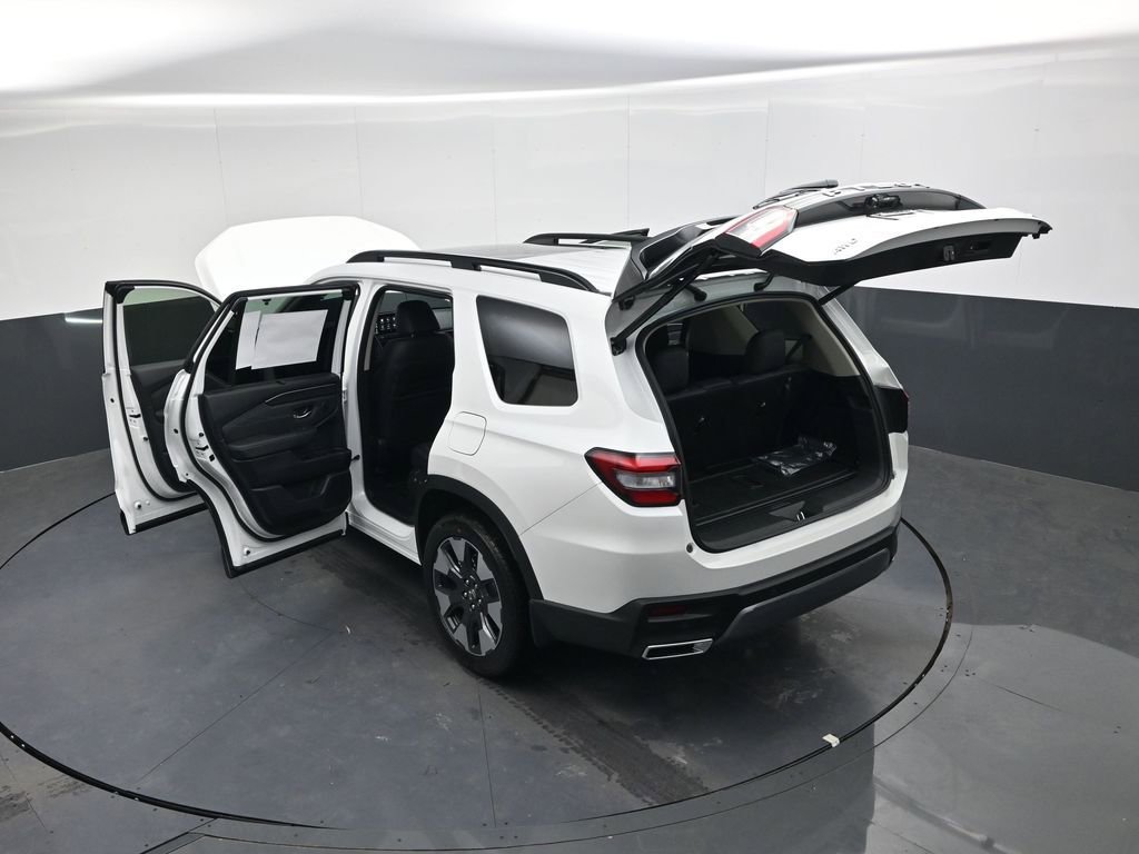 New 2026 Honda Pilot Touring image 42
