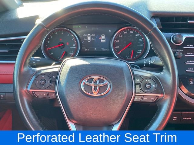 Used 2018 Toyota Camry XSE image 7