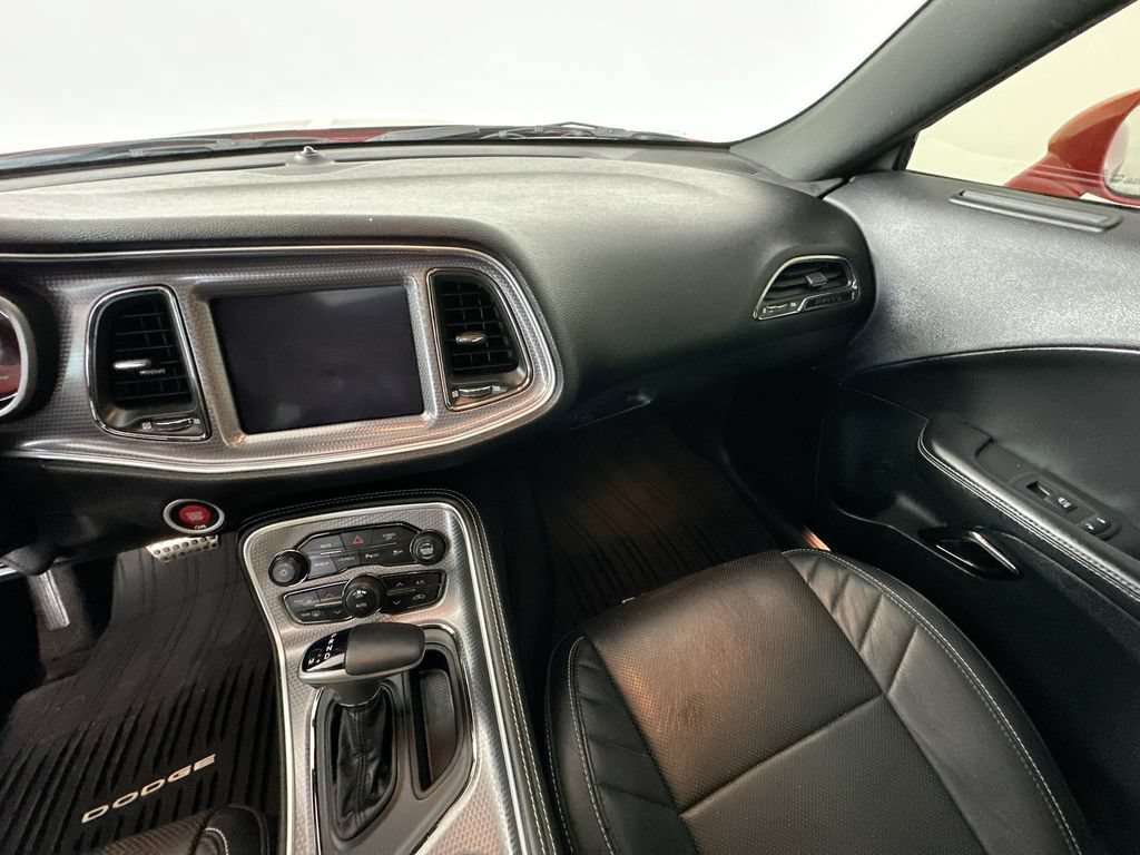 Used 2017 Dodge Challenger SRT Hellcat RWD image 11