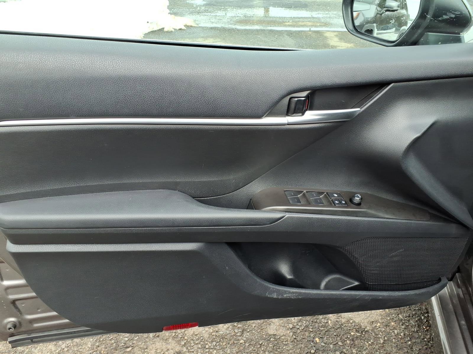 Certified 2023 Toyota Camry SE image 8