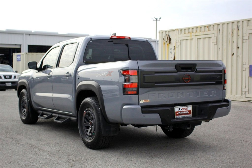 Used 2025 Nissan Frontier Pro-X image 6