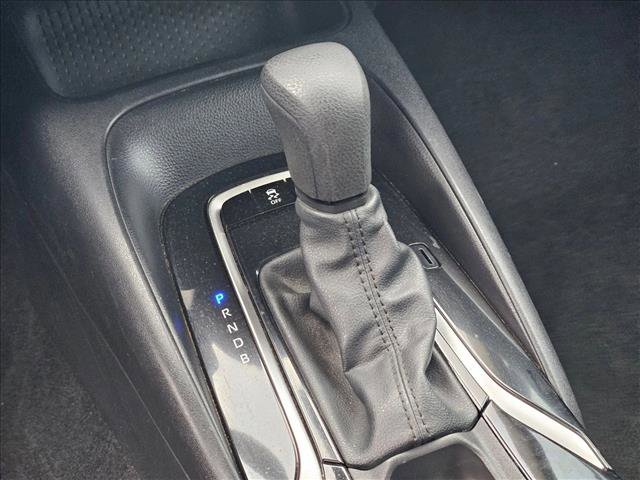 Used 2022 Toyota Corolla LE image 12