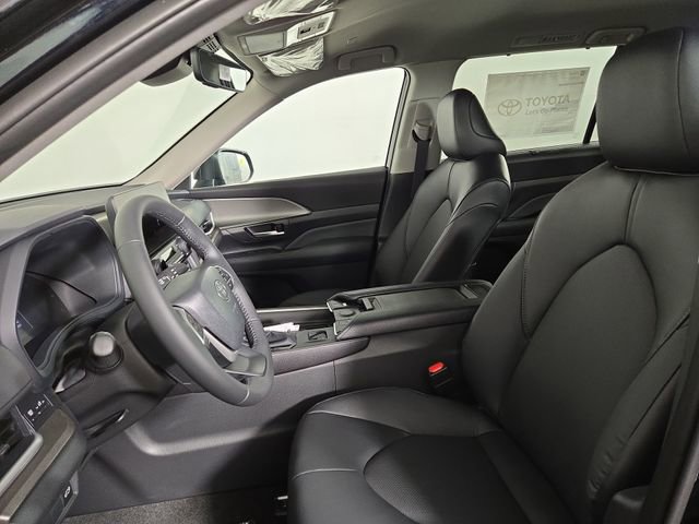 New 2026 Toyota Grand Highlander XLE image 12