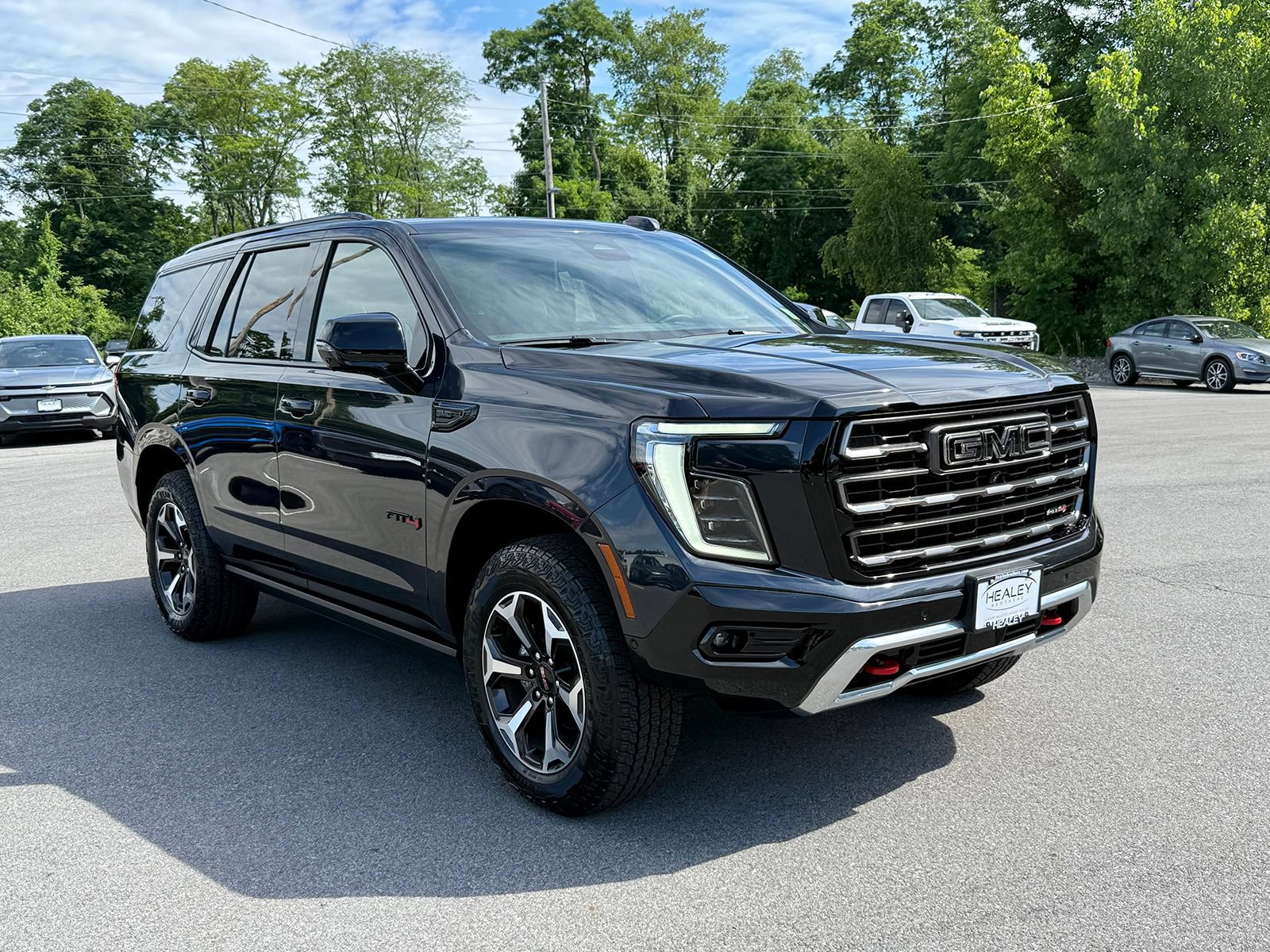 Certified 2026 GMC Yukon AT4 Ultimate AWD/4WD image 1