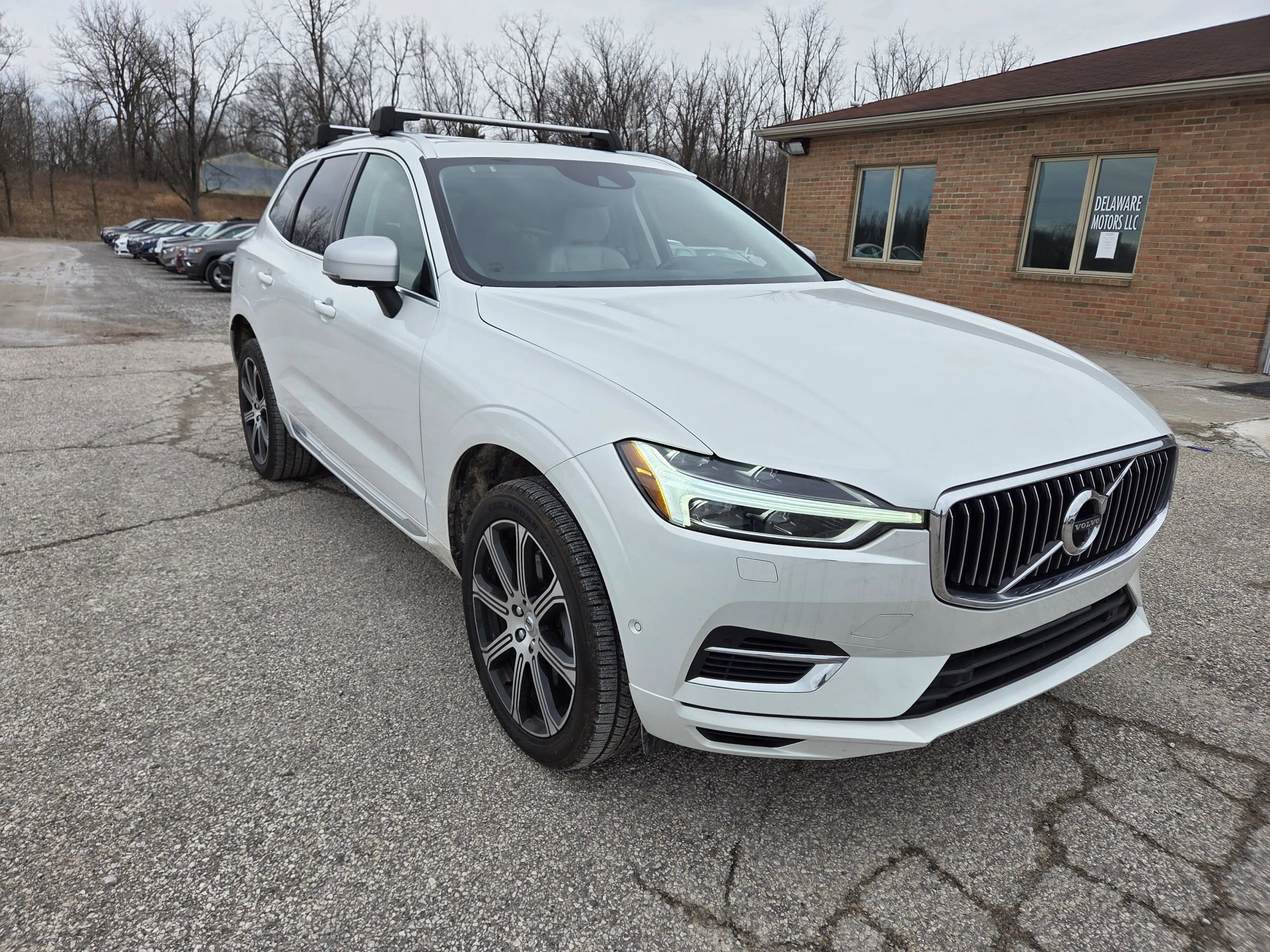 Used 2018 Volvo XC60 T8 Inscription w/ Advanced Package image 3