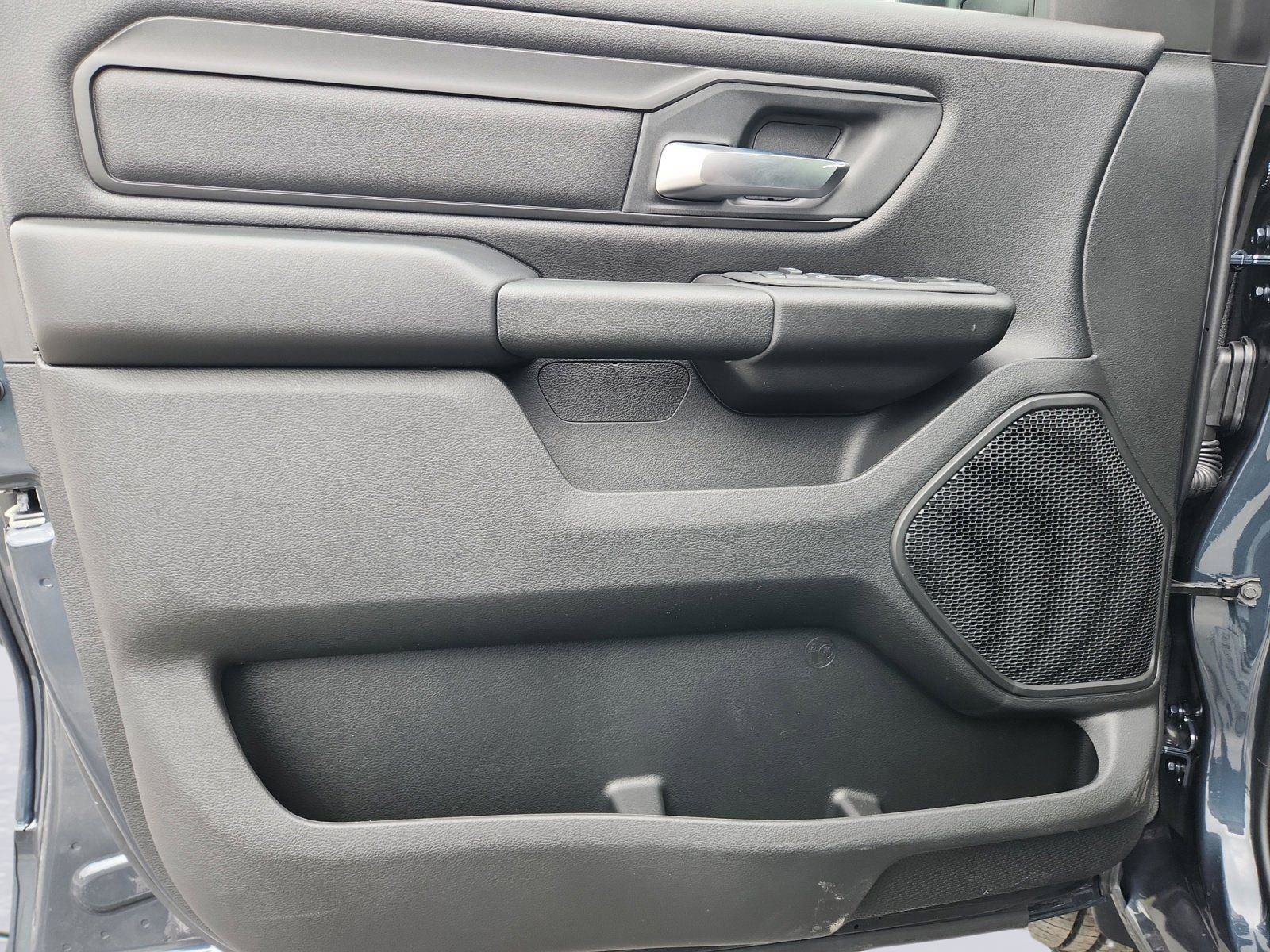 New 2026 RAM 1500 Express AWD/4WD image 19