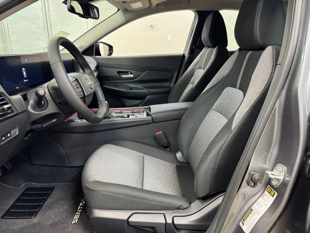 New 2026 Nissan Sentra SV w/ SV Convenience Package FWD image 11