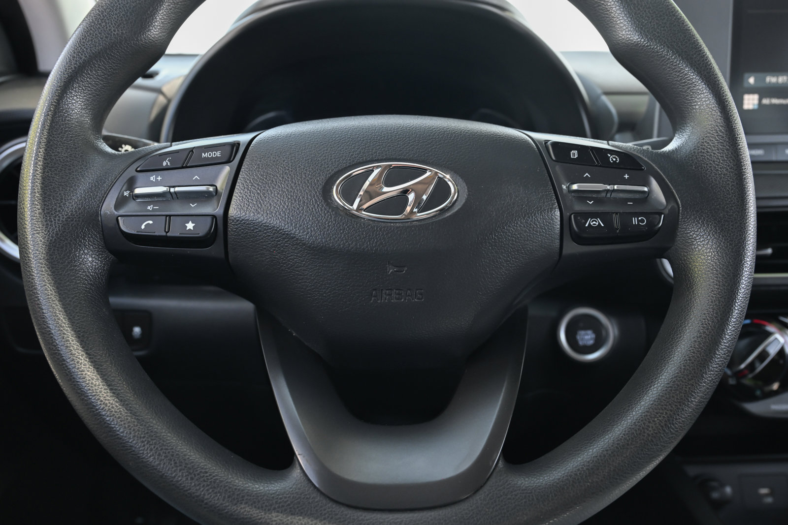 Used 2023 Hyundai Kona SEL image 23