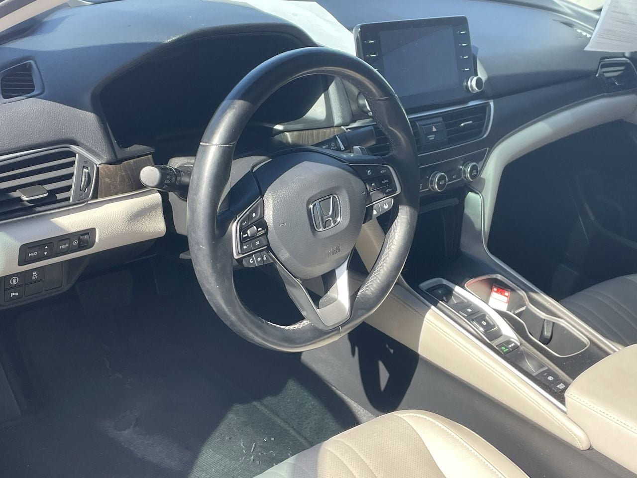 Used 2021 Honda Accord Touring image 6