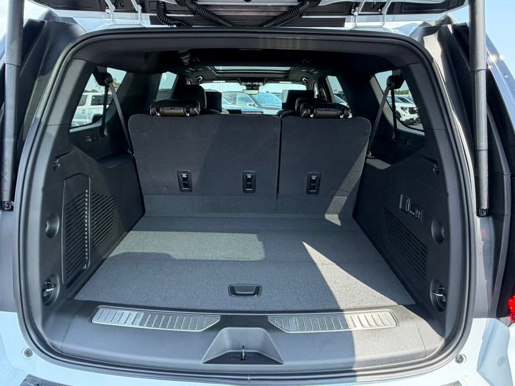 New 2026 GMC Yukon XL Denali Ultimate AWD/4WD image 13