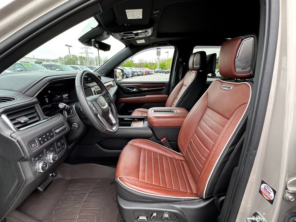 Certified 2023 GMC Yukon Denali Ultimate AWD/4WD image 17
